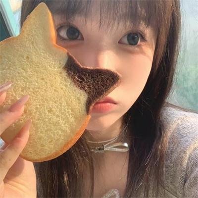 埃莱扎·施莱辛格：战妆